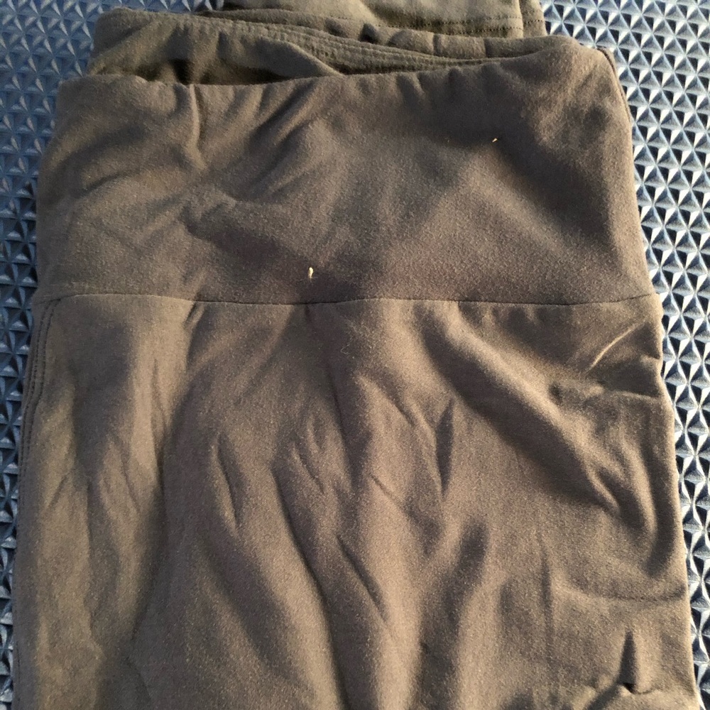 Grey Lularoe leggings. OS